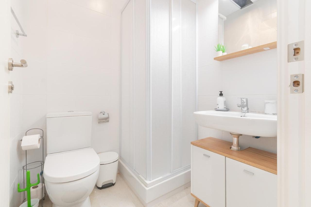 Nice City Center Apartment Vilanova i la Geltrú Esterno foto